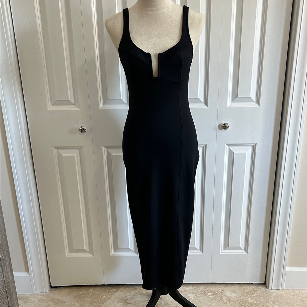 Good American Elegant Black Sleeveless compression Dress